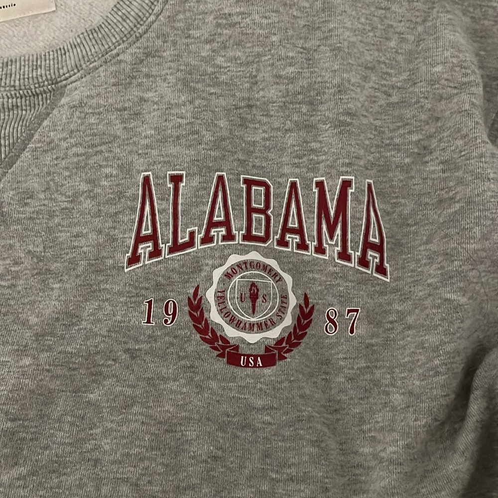 Cropped Crew Neck - Picture 2 of 3